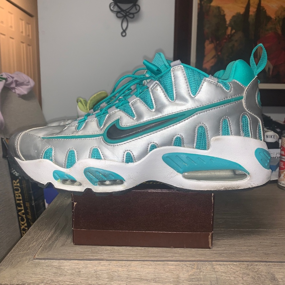 Nike Air Max NM 429749-003 2012 DS Mens Size 12 Silver/White/Green.